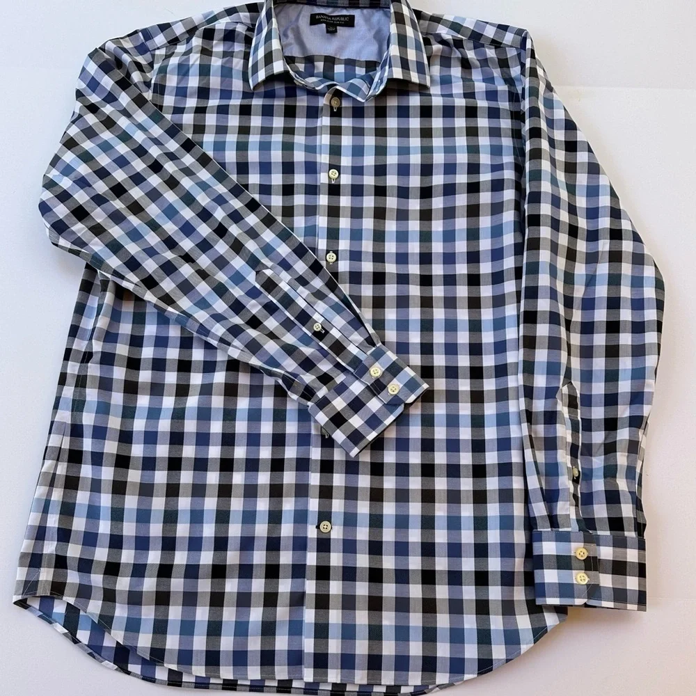Men’s Banana Republic Long Sleeve Shirt Size Large​​​